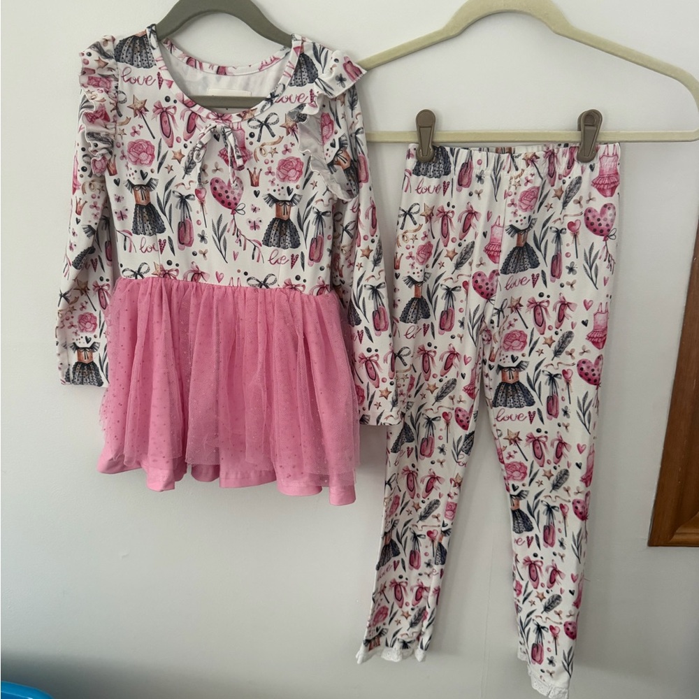 Makena Lane Girls Pink Ballet Print Set with Tulle Skirt